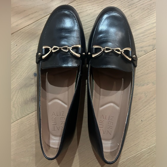 Naturalizer Loafer Size 7M - Picture 1 of 2